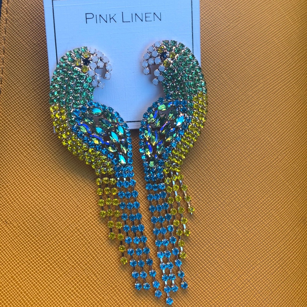Pink Linen parrots